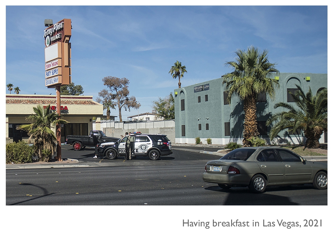 4_Having-Breakfast-in-Las-Vegas2
